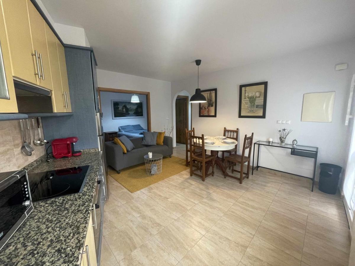 Grupo Gontad Apartamento Travesia Da Agra A Coruna Luaran gambar